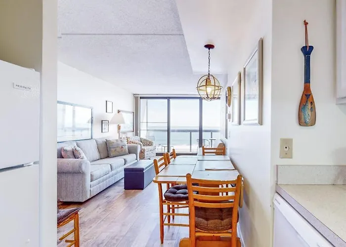 Budget-friendly Beachfront With Balcony Tennis Gym Pools & Sauna Ocean City