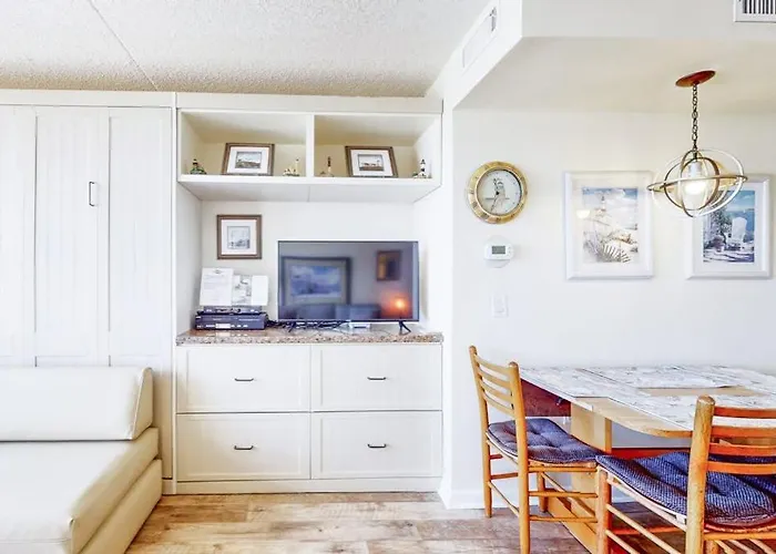 Appartement Budget-friendly Beachfront With Balcony Tennis Gym Pools & Sauna