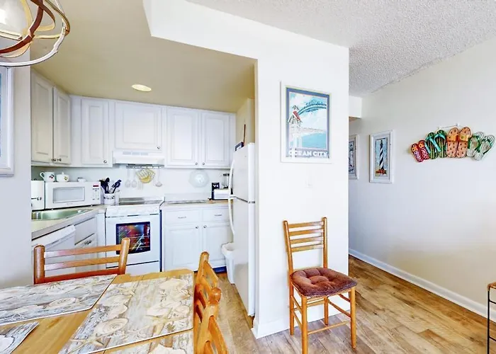 Appartement Budget-friendly Beachfront With Balcony Tennis Gym Pools & Sauna *