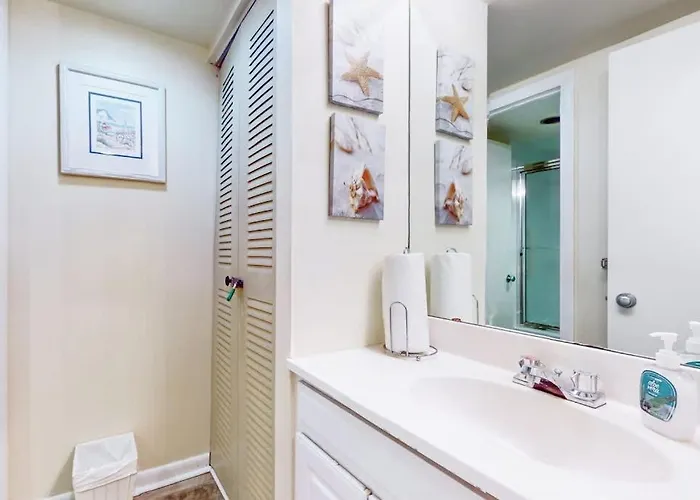 Budget-friendly Beachfront With Balcony Tennis Gym Pools & Sauna