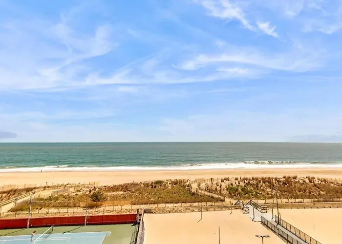 Budget-friendly Beachfront With Balcony Tennis Gym Pools & Sauna