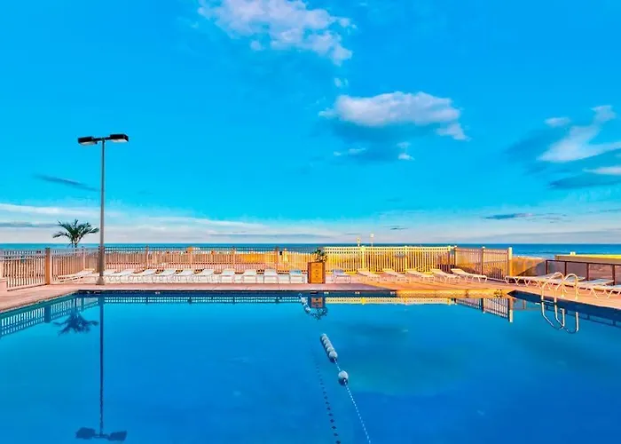 Budget-friendly Beachfront With Balcony Tennis Gym Pools & Sauna