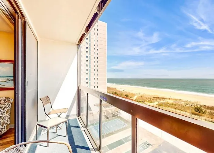 Budget-friendly Beachfront With Balcony Tennis Gym Pools & Sauna Appartement Ocean City